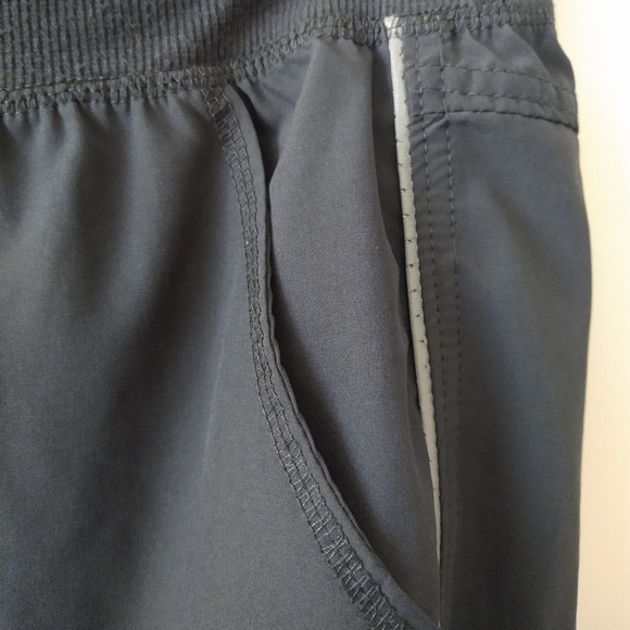 Brisas Gray work out pants size Medium - Picture 5 of 11